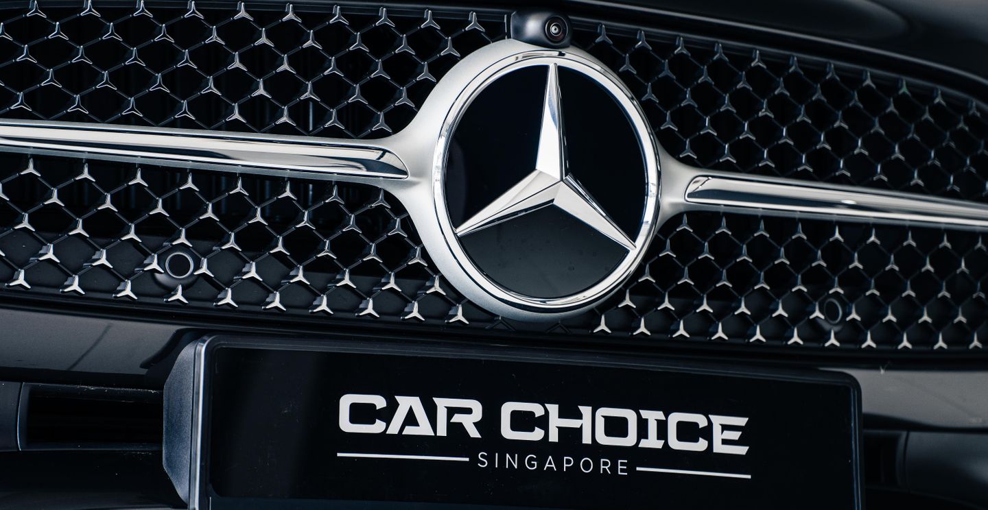 New front with diamond radiator grille in a star design