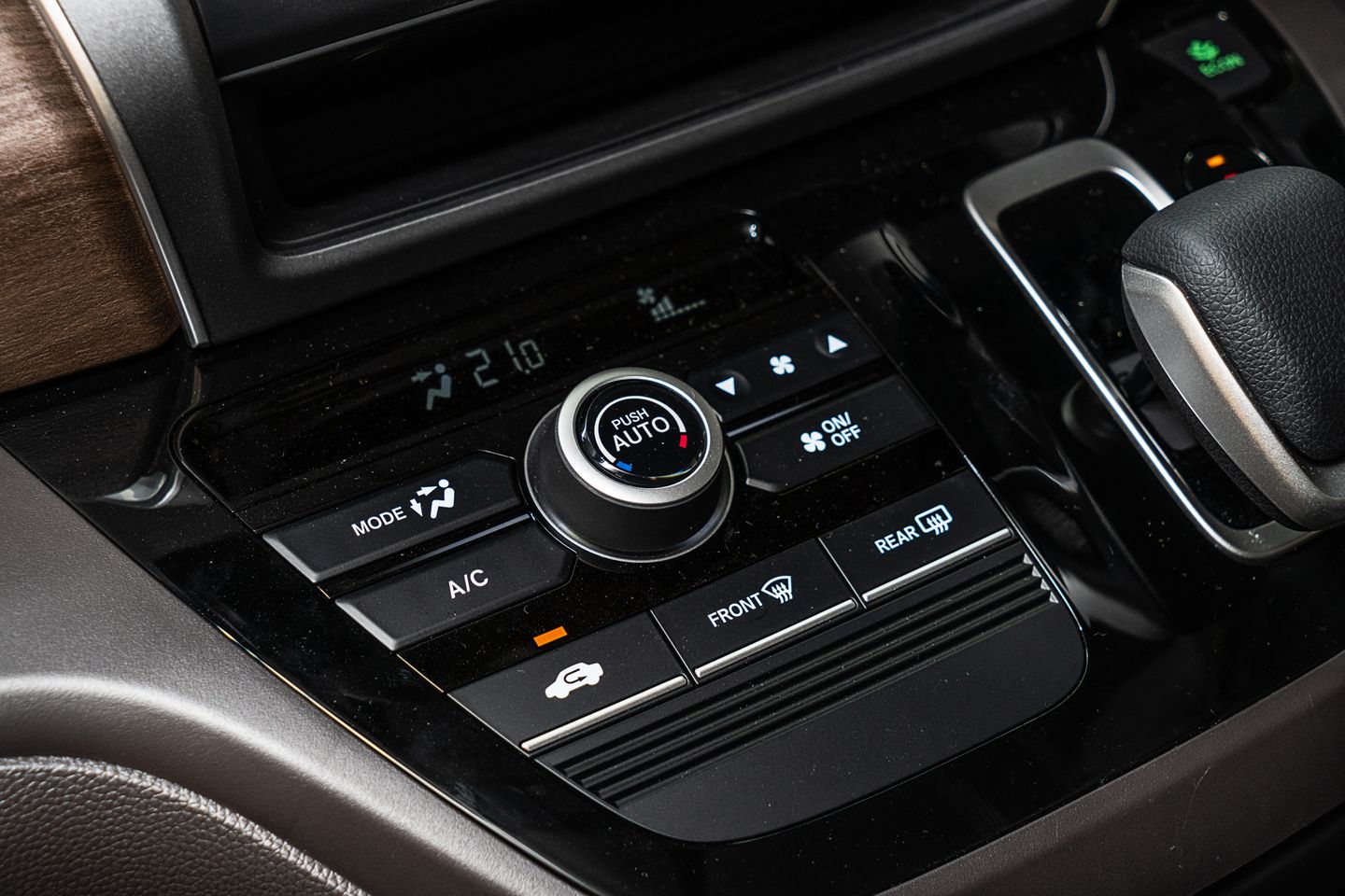 Full Auto Air Conditioner