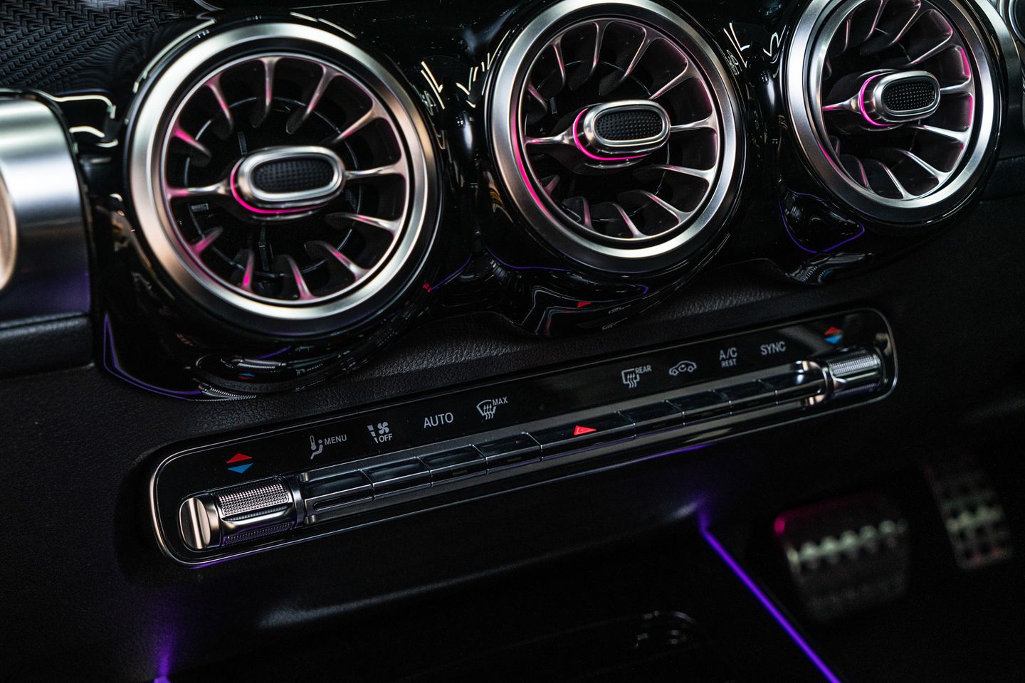 Dual-Zone Automatic Climate Control