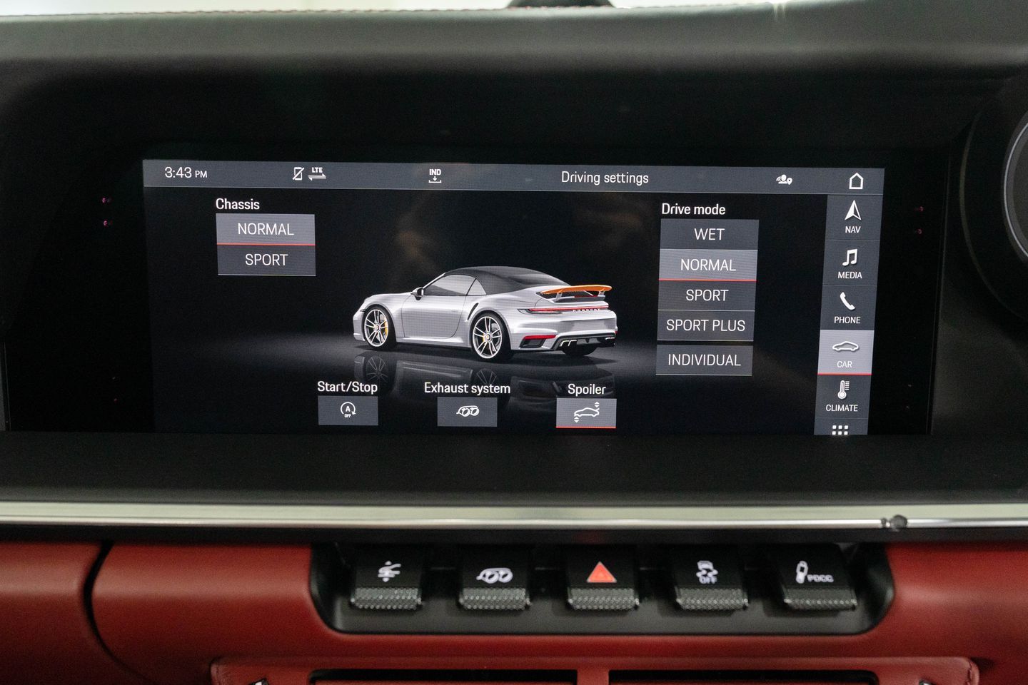 Porsche Advanced Cockpit