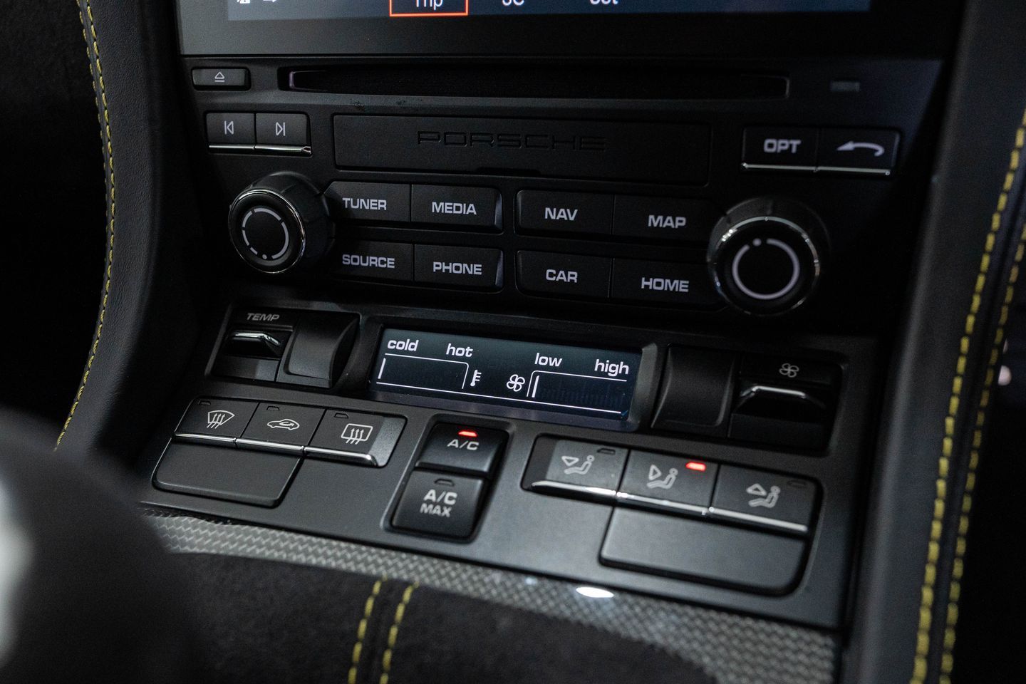 Porsche Communication Management (PCM)