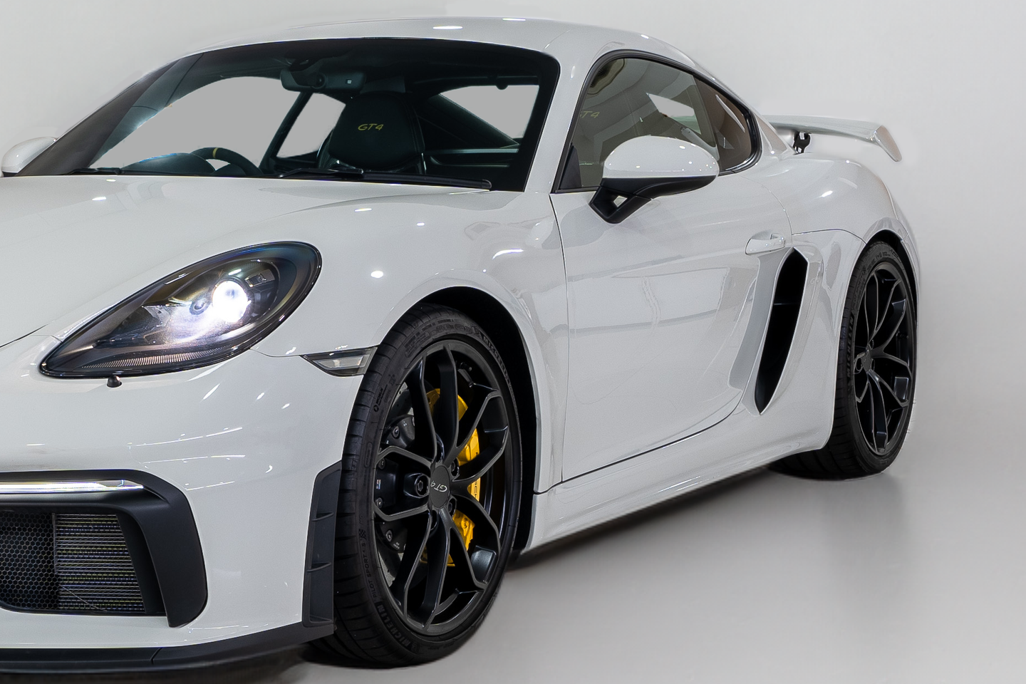 20-Inch 718 Cayman GT4 Wheels