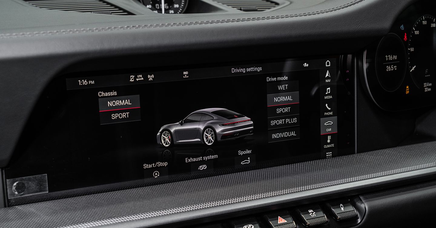 Porsche Advanced Cockpit