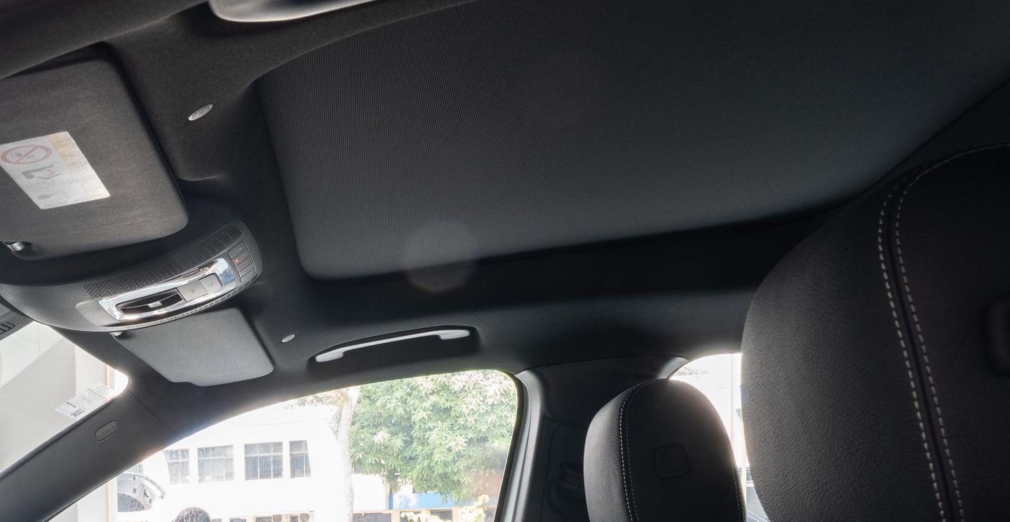 Panoramic glass sunroof