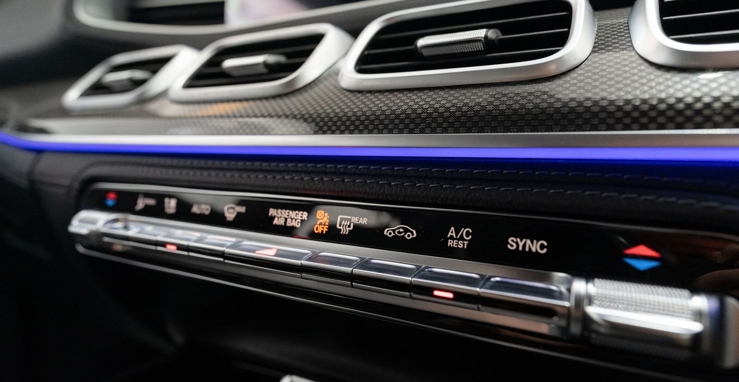 Dual-Zone Automatic Climate Control