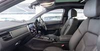 The higher seating position in the front sports seats still cocoons you in the sports car cockpit, while giving you greater visibility, and greater control: thanks to perfect ergonomics.