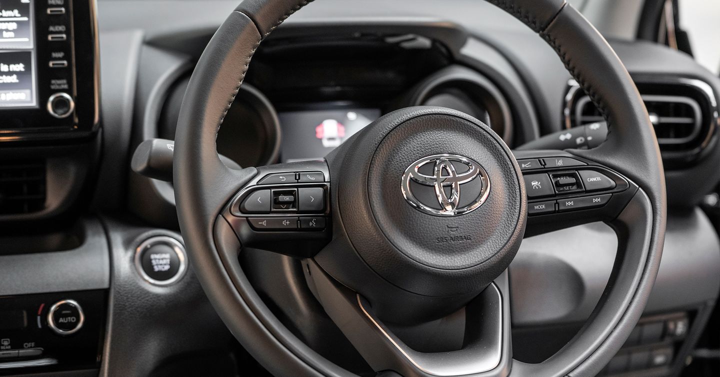 Multi function leather steering wheel