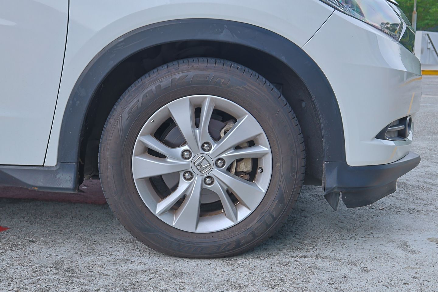 honda-vezel-15a-x-new-5-yr-coe-car-choice-singapore