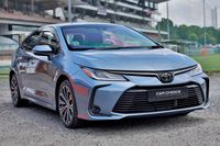 toyota-corolla-altis-16-elegance-car-choice-singapore