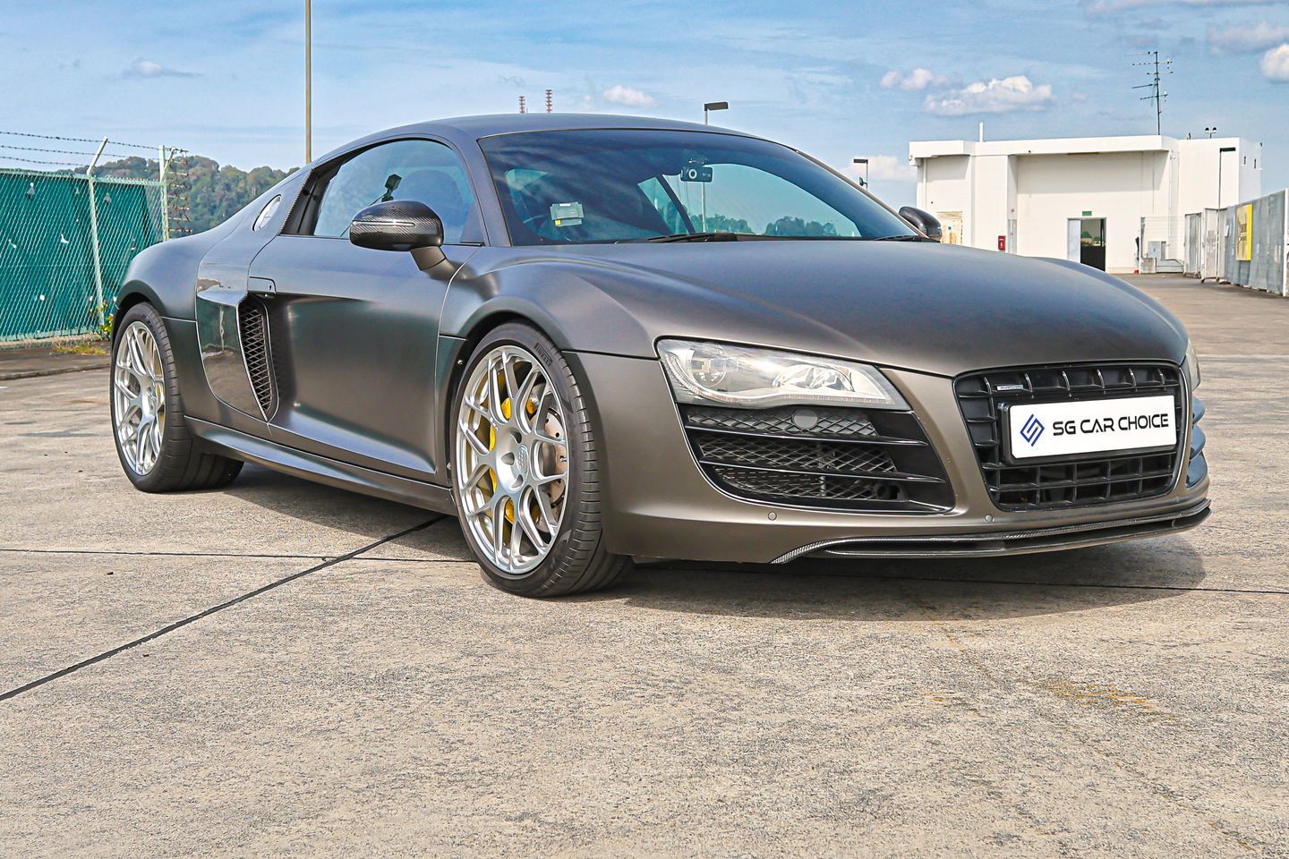 audi-r8-52a-fsi-quattro-r-tronic-coe-till-012030-car-choice-singapore