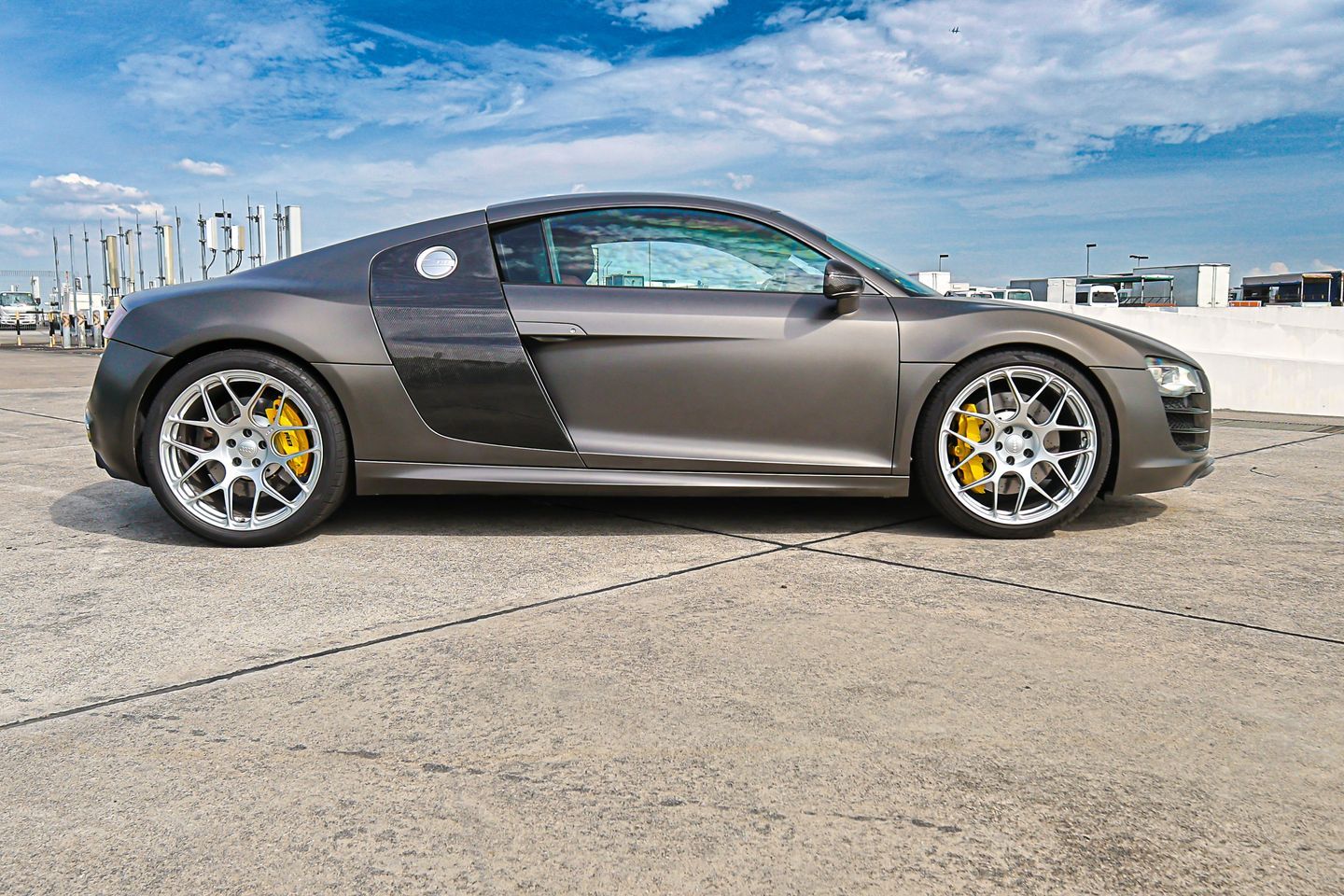 audi-r8-52a-fsi-quattro-r-tronic-coe-till-012030-car-choice-singapore