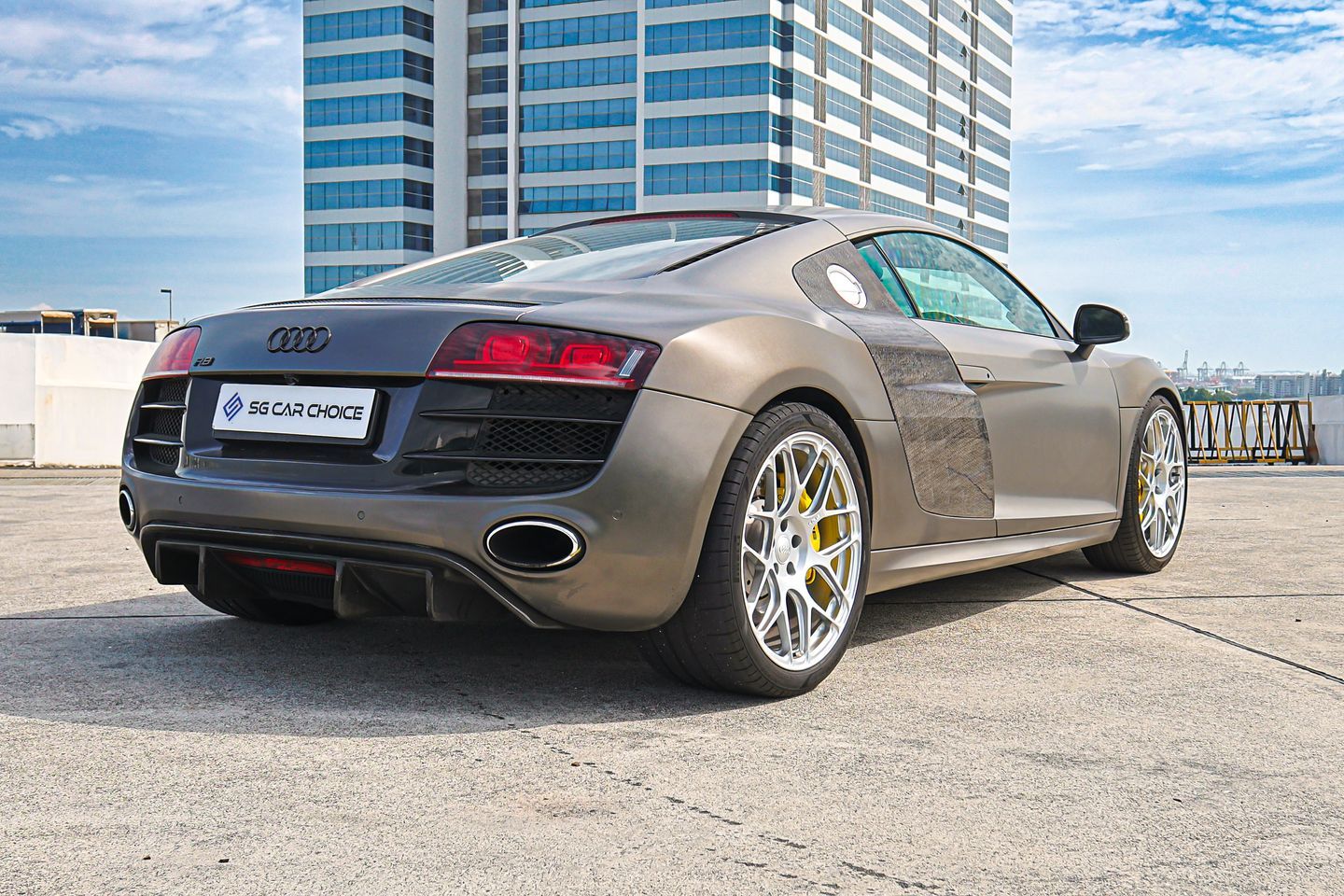 audi-r8-52a-fsi-quattro-r-tronic-coe-till-012030-car-choice-singapore