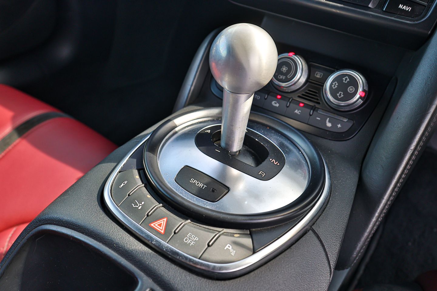 audi-r8-52a-fsi-quattro-r-tronic-coe-till-012030-car-choice-singapore