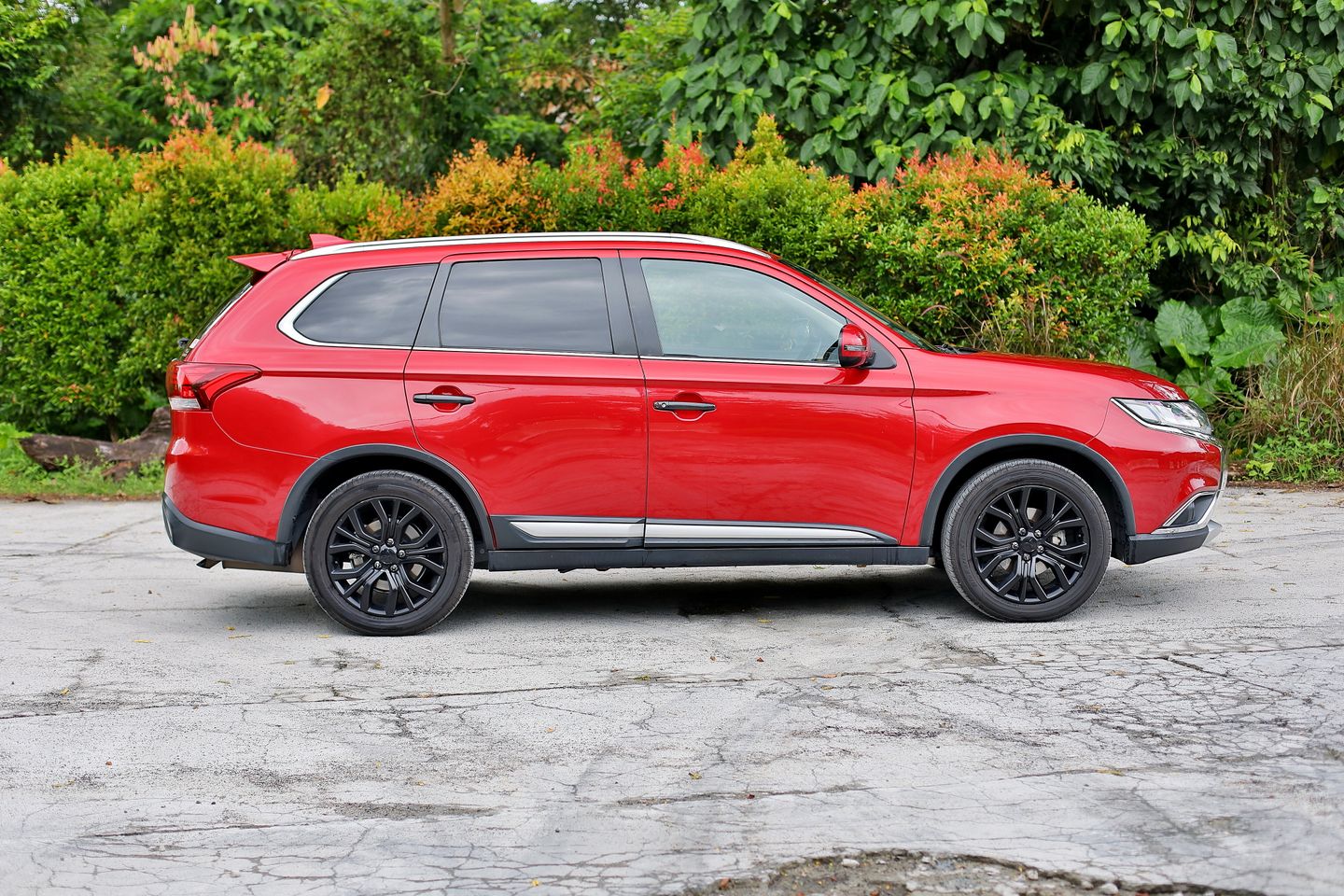 Certified PreOwned Mitsubishi Outlander 2.4 Sunroof Car Choice Singapore