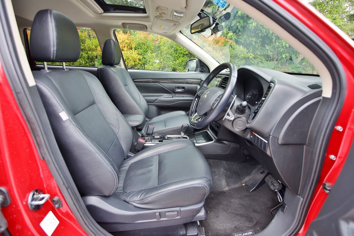 Certified PreOwned Mitsubishi Outlander 2.4 Sunroof Car Choice Singapore