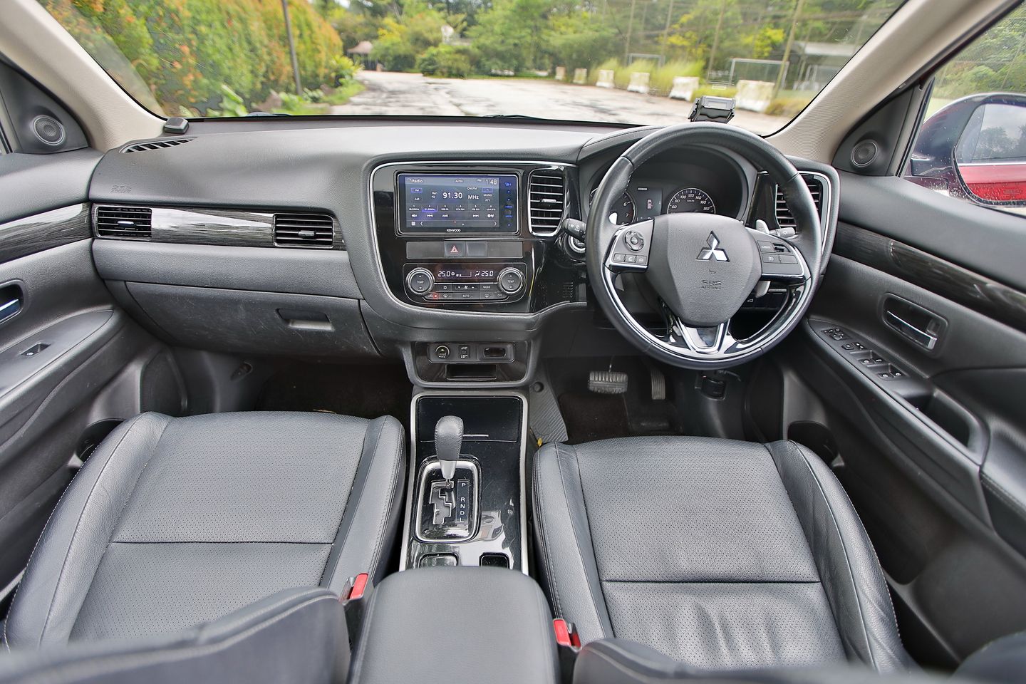 Certified PreOwned Mitsubishi Outlander 2.4 Sunroof Car Choice Singapore