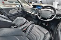 citroen-grand-c4-picasso-diesel-16a-bluehdi-panoramic-roof-car-choice-singapore