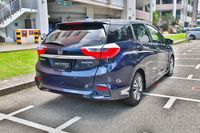 honda-shuttle-hybrid-15a-x-honda-sensing-car-choice-singapore