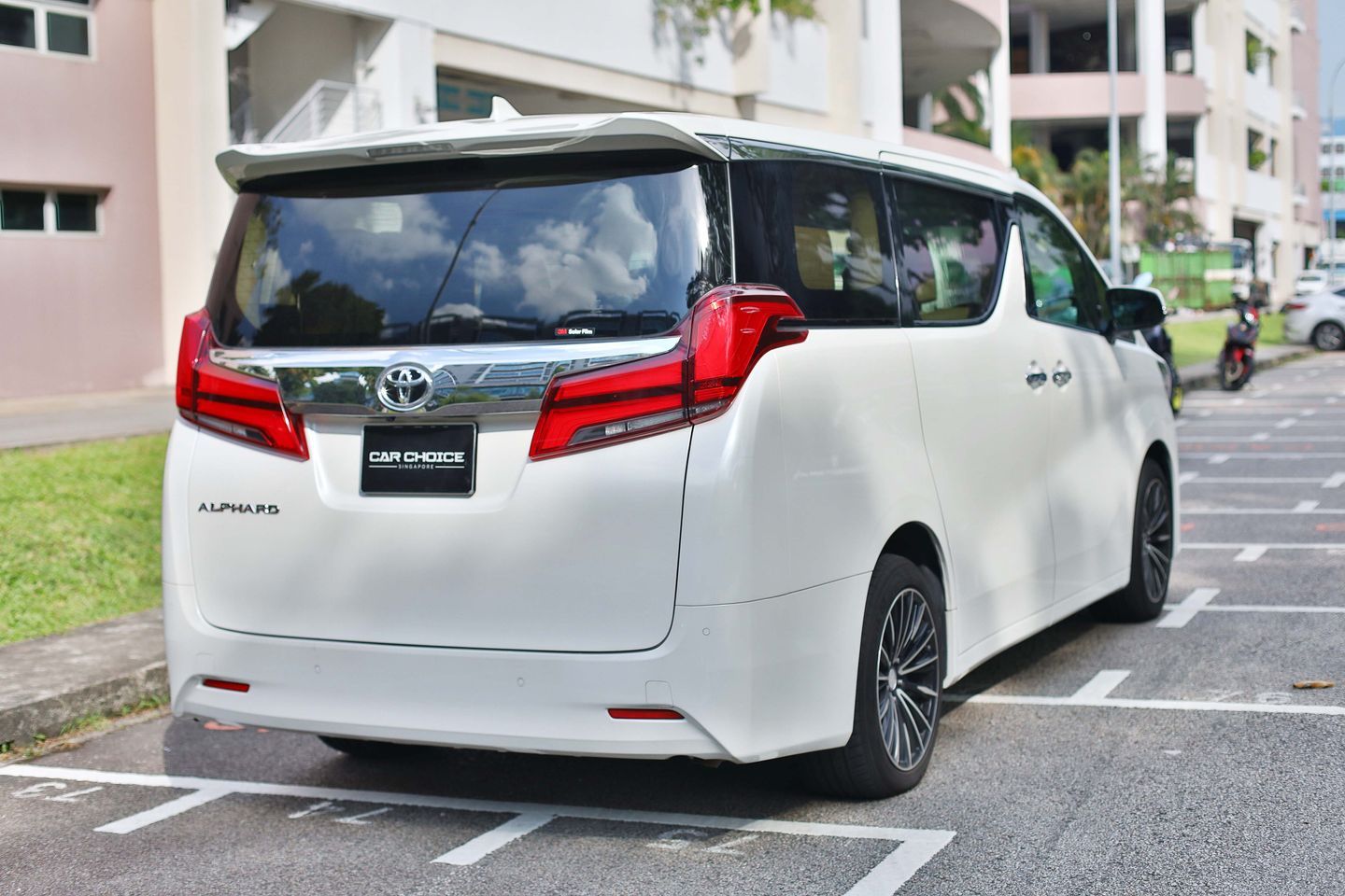 Certified Pre-Owned Toyota Alphard 2.5A X 8-Seater | Car Choice Singapore