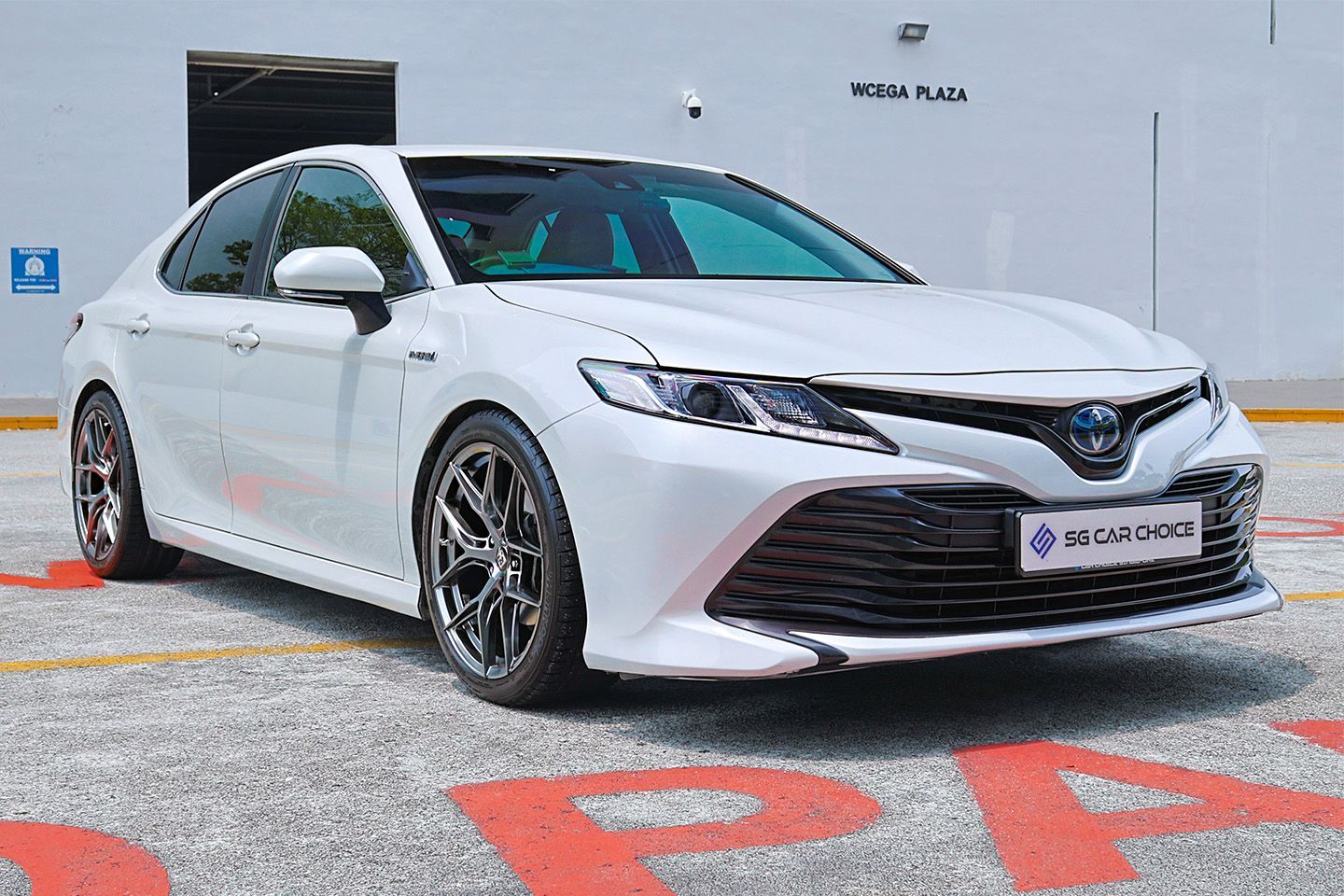toyota-camry-hybrid-25a-ascent-car-choice-singapore
