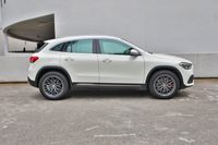 mercedes-benz-gla-class-gla200-sport-executive-car-choice-singapore