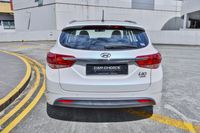 hyundai-i40-wagon-20a-sunroof-car-choice-singapore