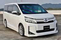 toyota-voxy-hybrid-18a-v-car-choice-singapore