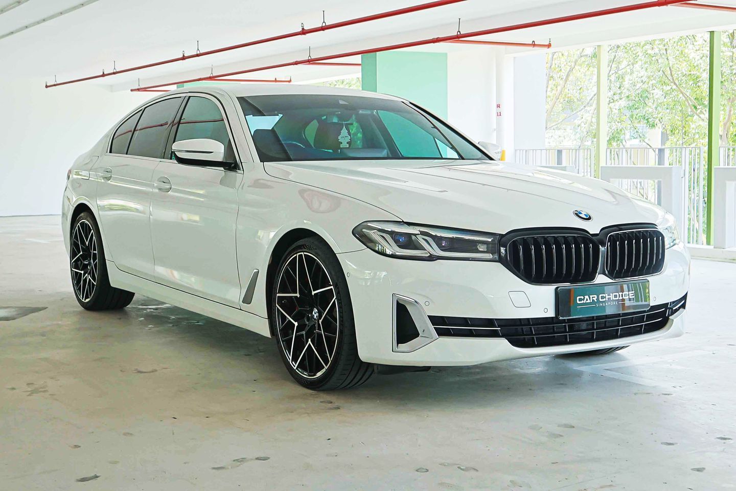 bmw-5-series-520i-mild-hybrid-executive-car-choice-singapore