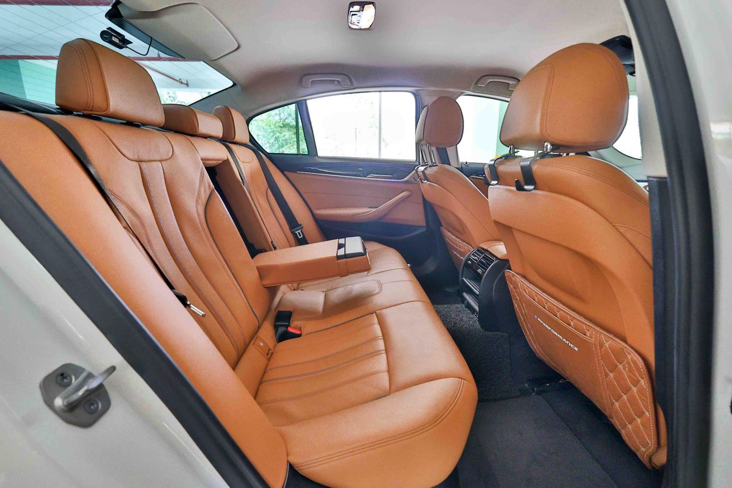 bmw-5-series-520i-mild-hybrid-executive-car-choice-singapore