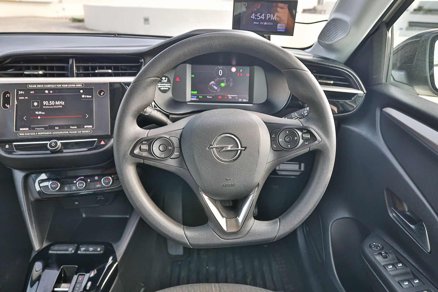 opel-corsa-e-electric-car-choice-singapore