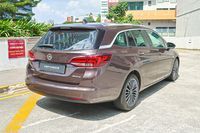 opel-astra-sports-tourer-10a-turbo-car-choice-singapore