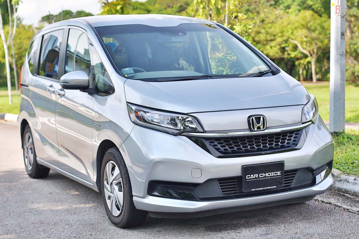 honda-freed-hybrid-15a-g-honda-sensing-car-choice-singapore