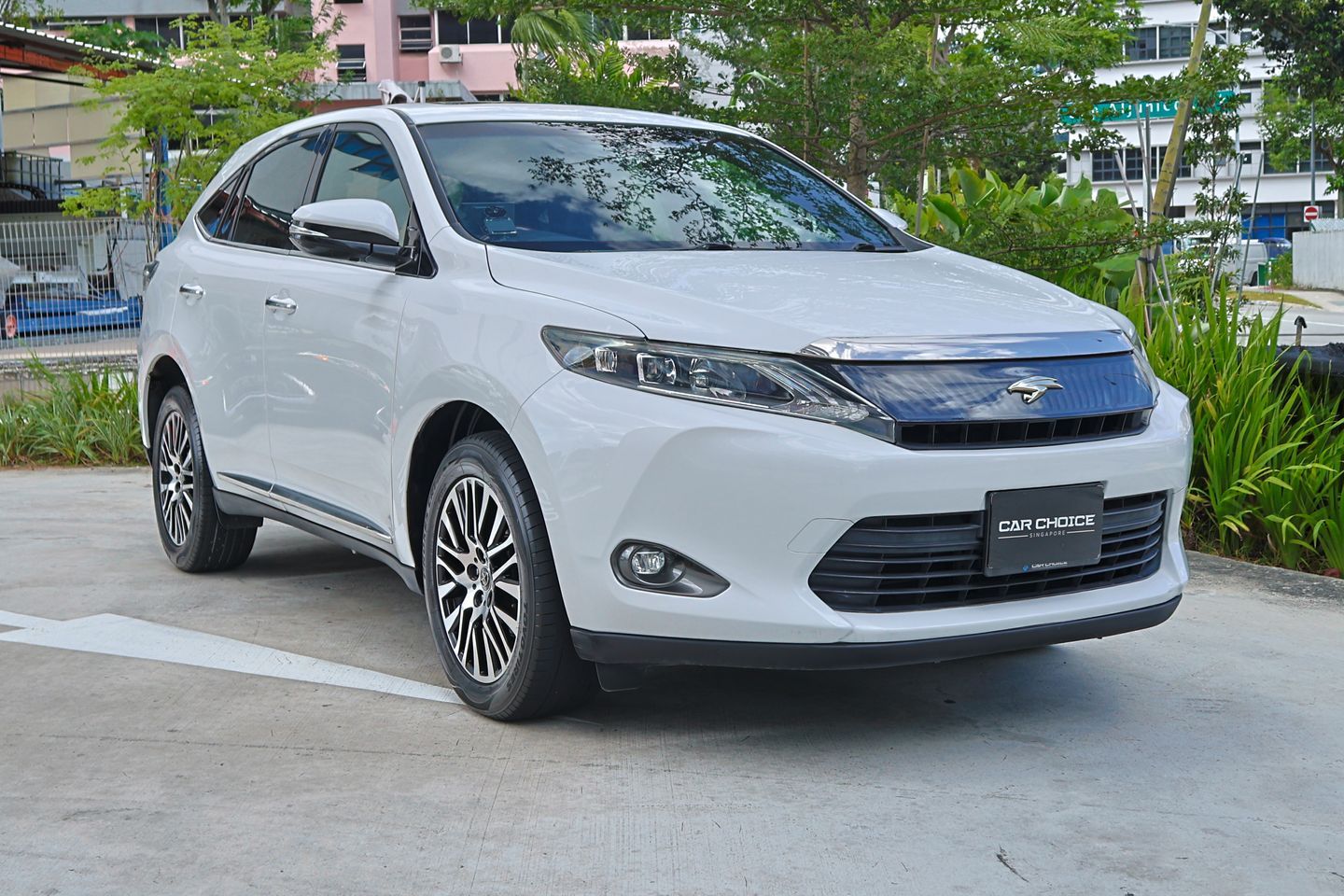 toyota-harrier-20a-premium-panoramic-roof-coe-till-012035-car-choice-singapore