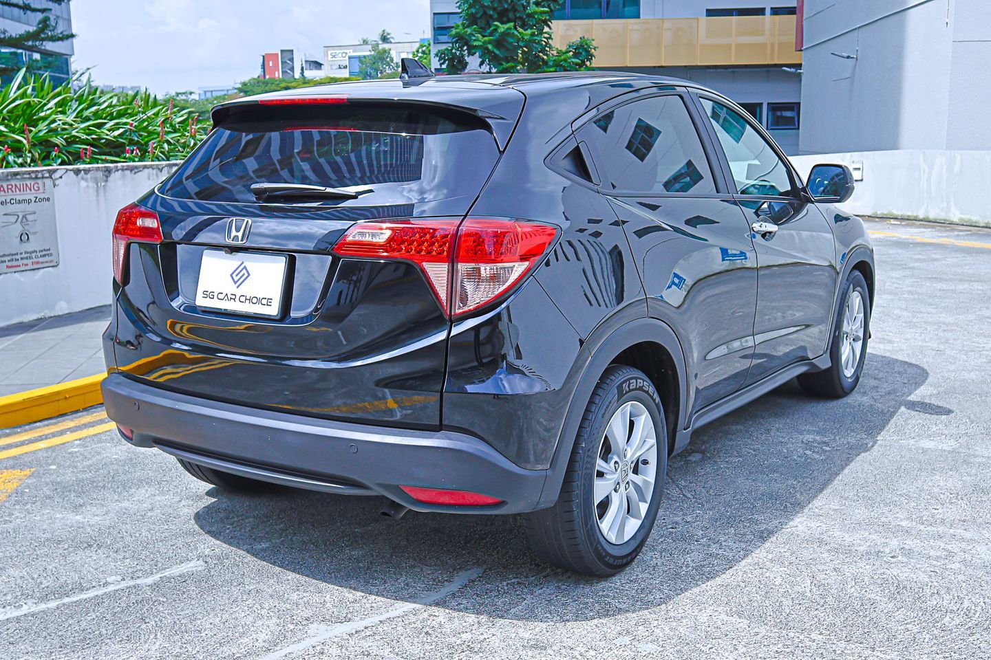 honda-vezel-15a-x-coe-till-032035-car-choice-singapore