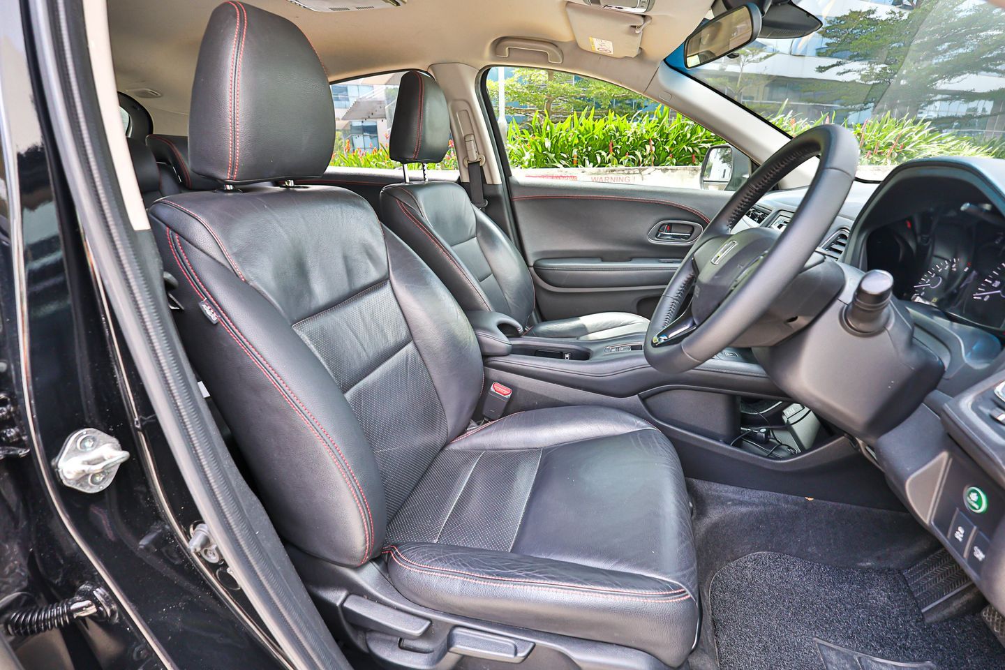 honda-vezel-15a-x-coe-till-032035-car-choice-singapore