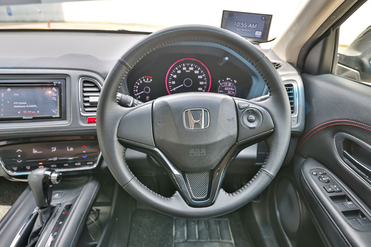 honda-vezel-15a-x-coe-till-032035-car-choice-singapore