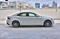 lexus-is-hybrid-is300h-luxury-car-choice-singapore