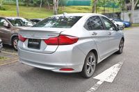 honda-grace-hybrid-15a-lx-car-choice-singapore