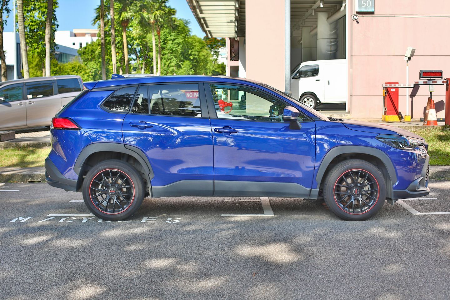 Certified Pre-Owned Toyota Corolla Cross Hybrid 1.8A G | Car Choice ...