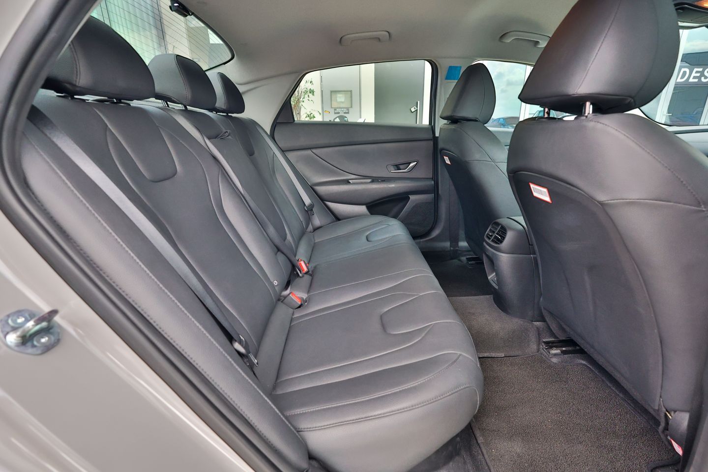 hyundai-avante-hybrid-16a-s-car-choice-singapore