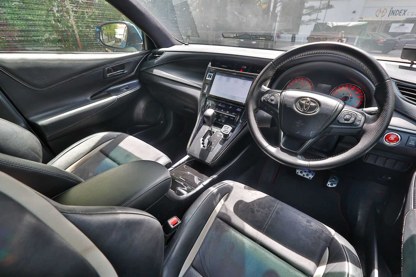 toyota-harrier-20a-gs-elegance-panoramic-new-10-yr-coe-car-choice-singapore