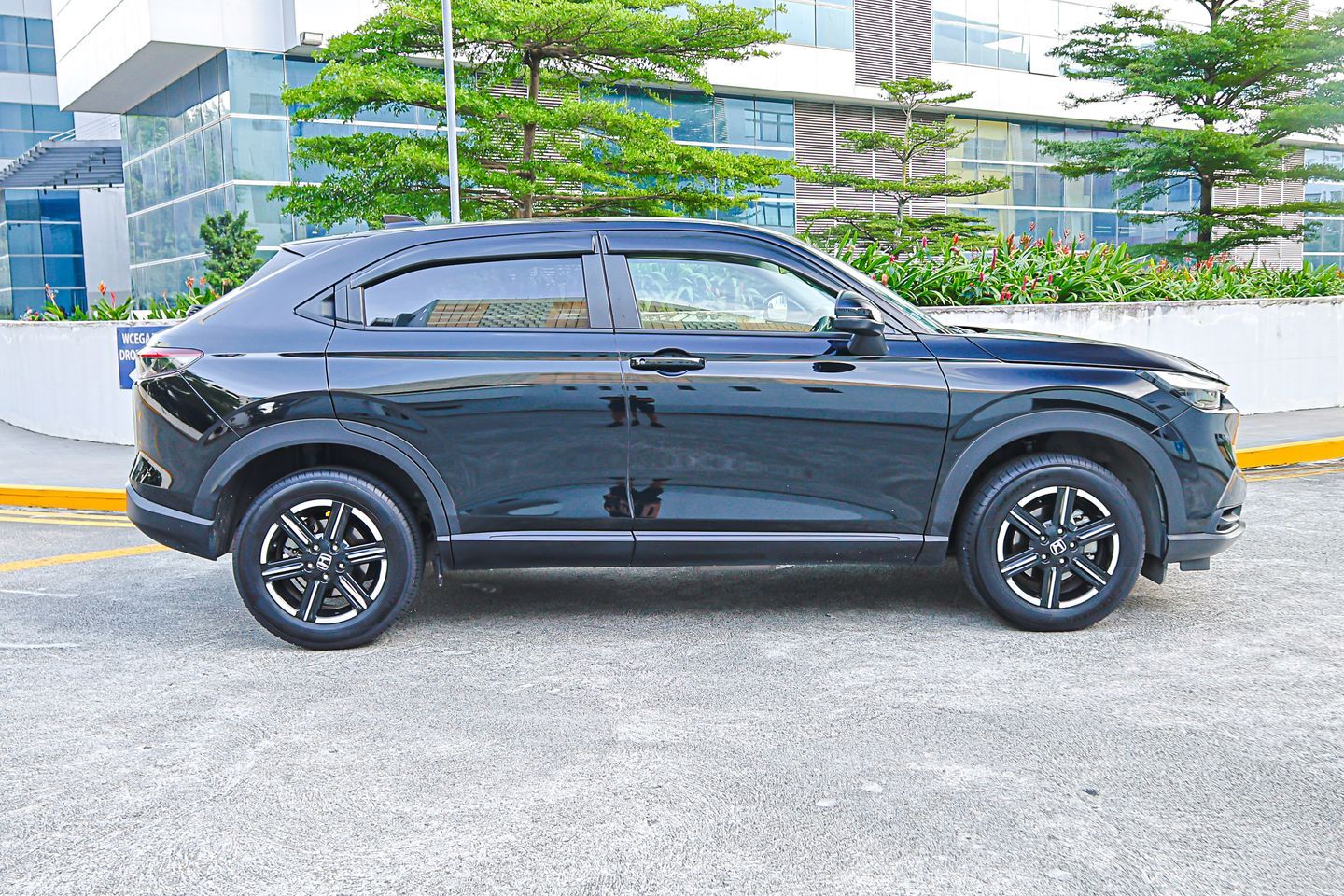 honda-vezel-15a-g-car-choice-singapore