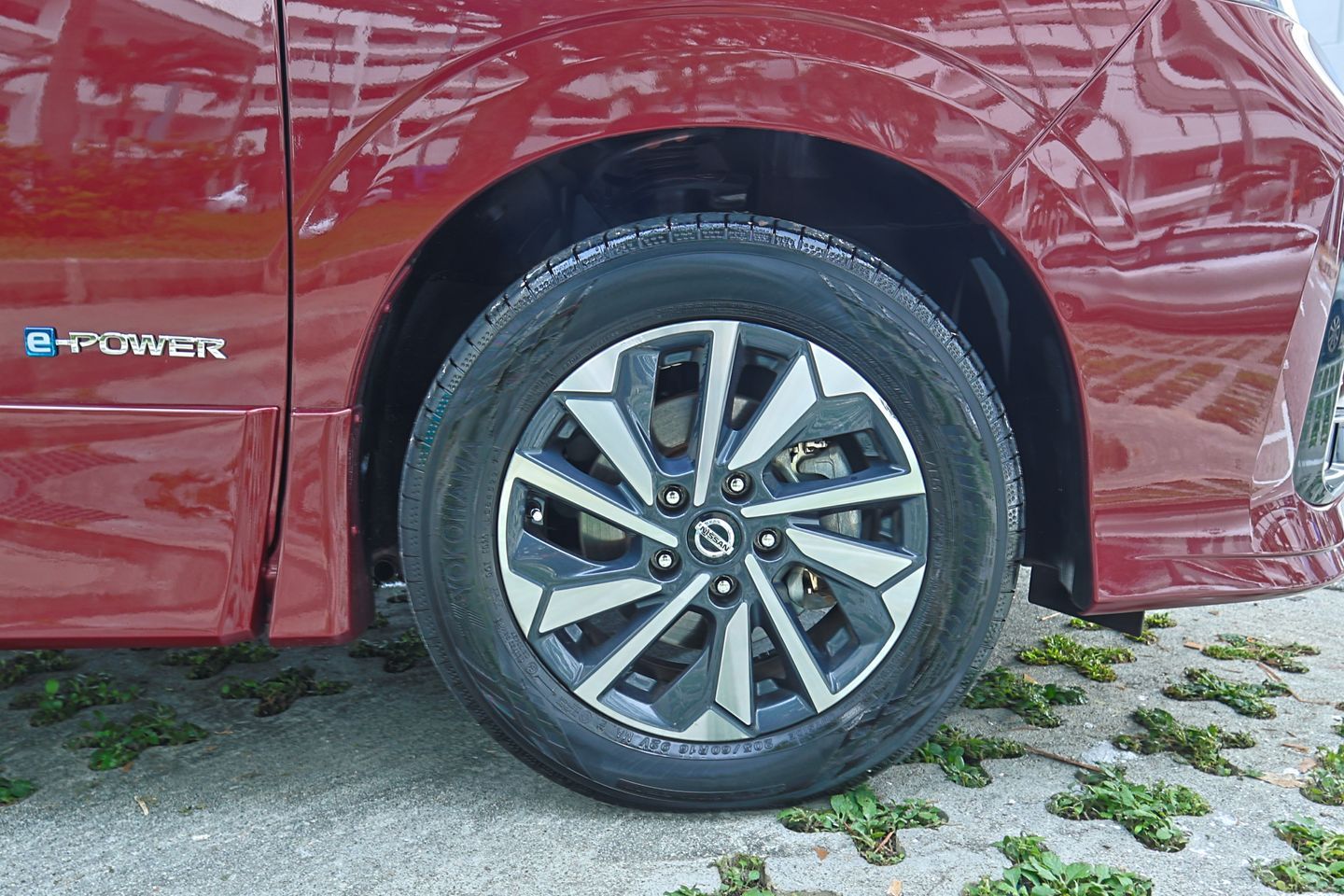 nissan-serena-e-power-hybrid-12a-highway-star-premium-car-choice-singapore