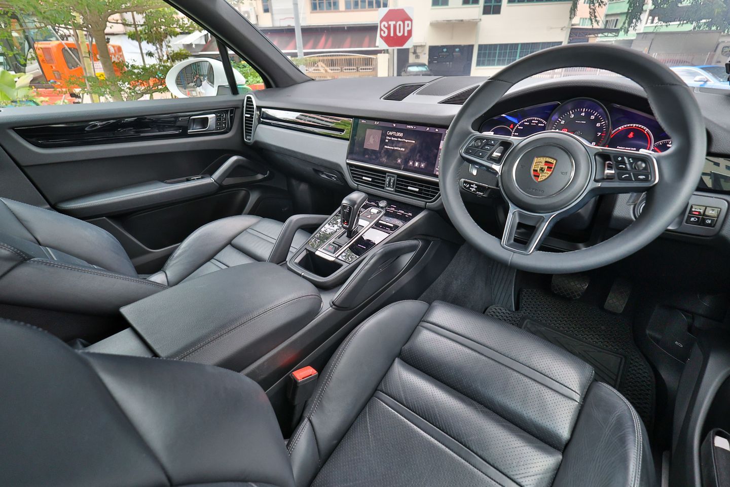 porsche-cayenne-30a-tip-panoramic-roof-car-choice-singapore