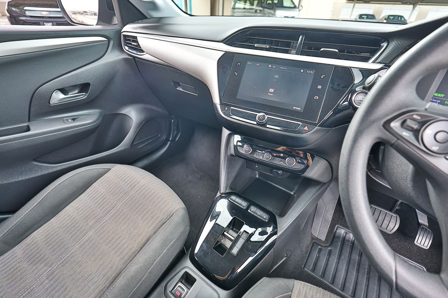 opel-corsa-e-electric-car-choice-singapore