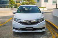 honda-shuttle-hybrid-15a-car-choice-singapore