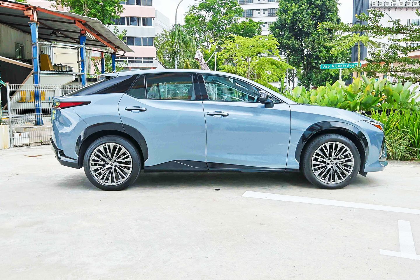 lexus-rz-electric-rz450e-luxury-car-choice-singapore