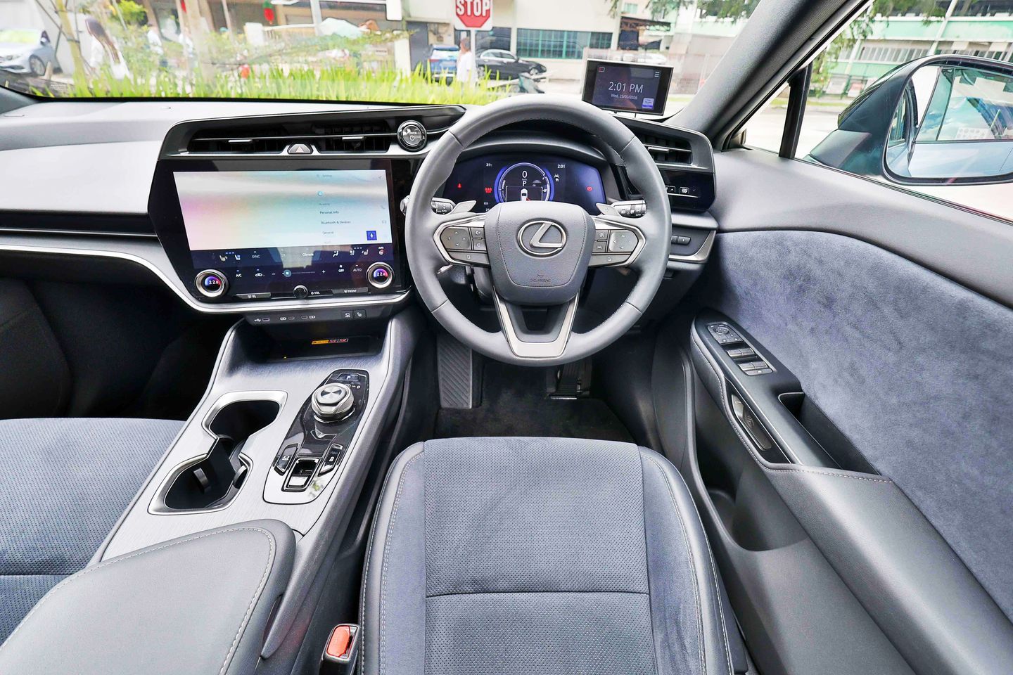 lexus-rz-electric-rz450e-luxury-car-choice-singapore