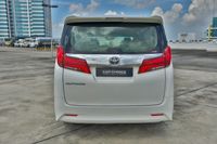 toyota-alphard-25a-elegance-moonroof-car-choice-singapore