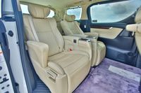 toyota-alphard-25a-elegance-moonroof-car-choice-singapore